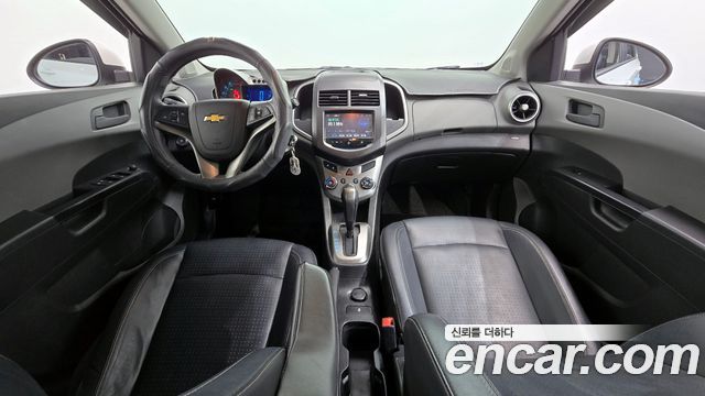 Chevrolet Aveo 2015 thumb 8