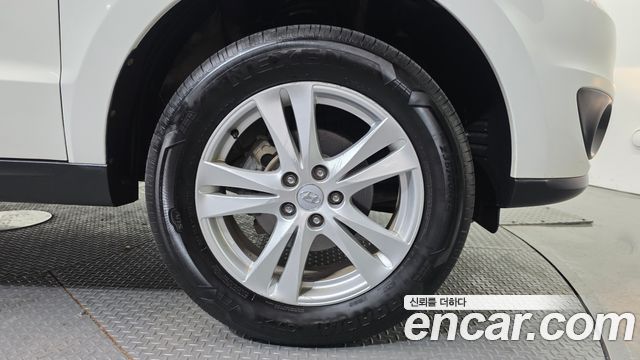 Hyundai Santa Fe 2010 thumb 5