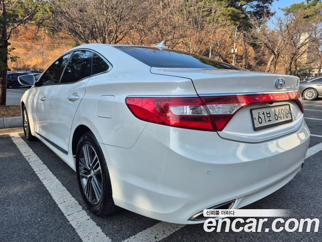 Hyundai Grandeur 2014 thumb 3