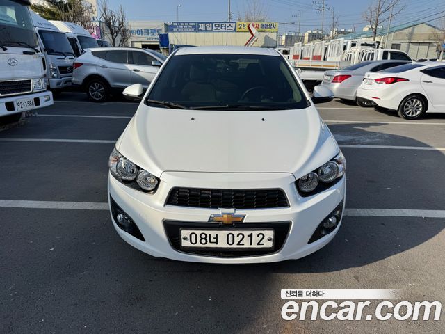 Chevrolet Aveo 2016 thumb 3