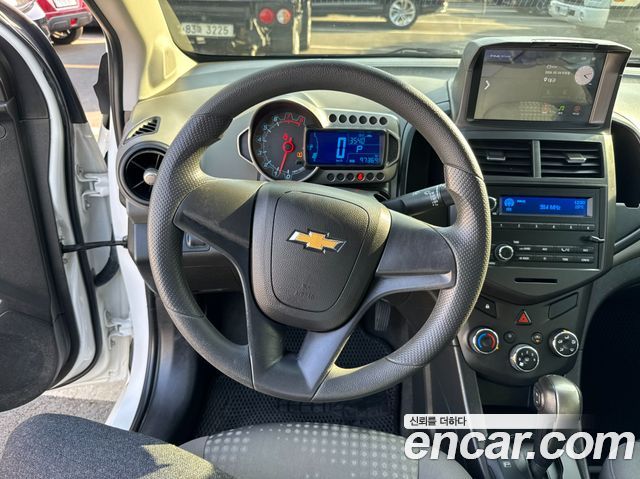 Chevrolet Aveo 2016 thumb 11