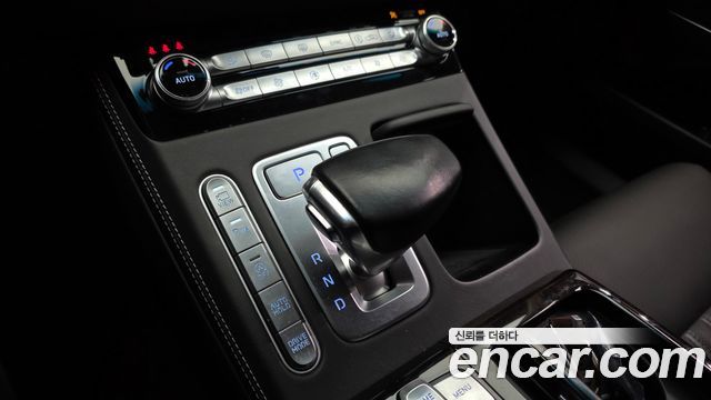 Genesis G90 2021 thumb 10