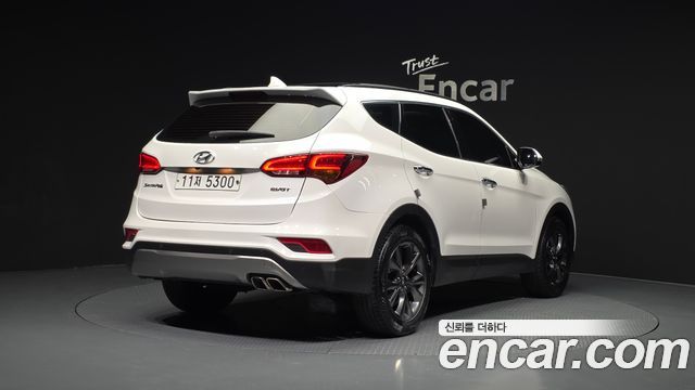 Hyundai Santa Fe 2015 thumb 3