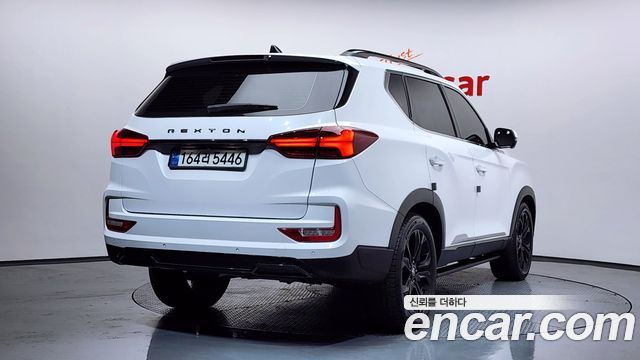 SsangYong Rexton 2022 thumb 5