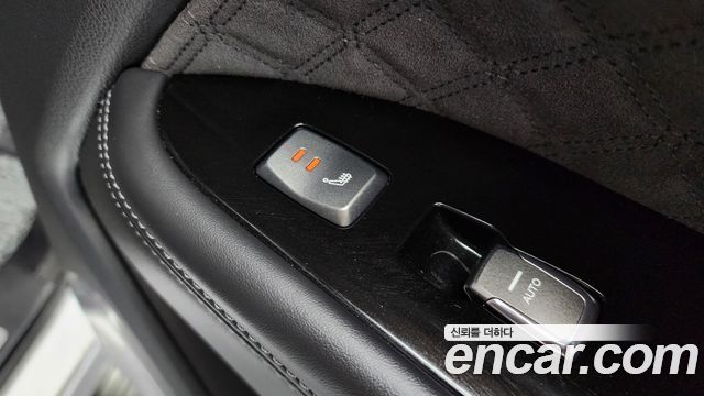 SsangYong Rexton 2022 thumb 2