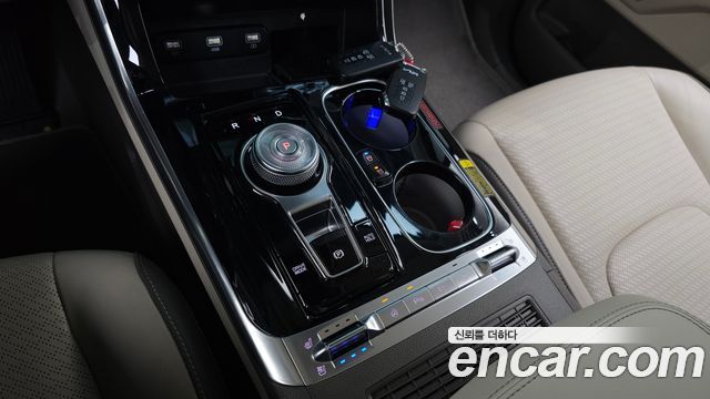 Kia Carnival 2022 thumb 9