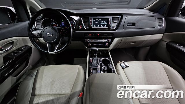 Kia Carnival 2019 thumb 7