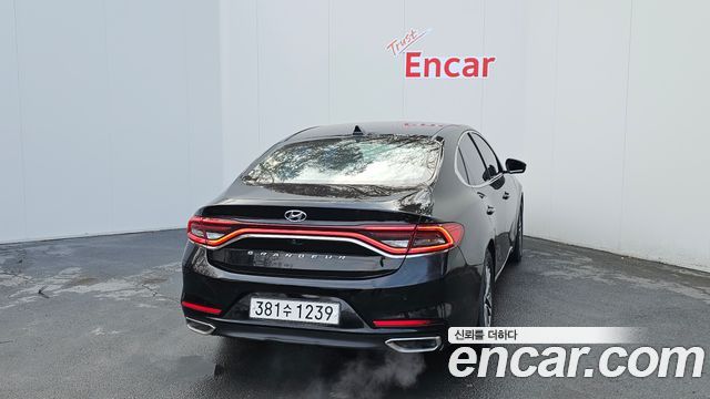 Hyundai Grandeur 2016 thumb 5