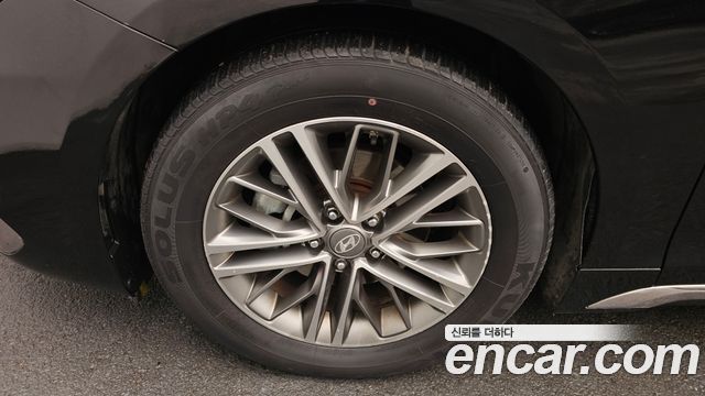 Hyundai Grandeur 2016 thumb 6