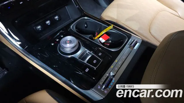 Kia Carnival 2022 thumb 3