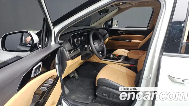 Kia Carnival 2022 thumb 4