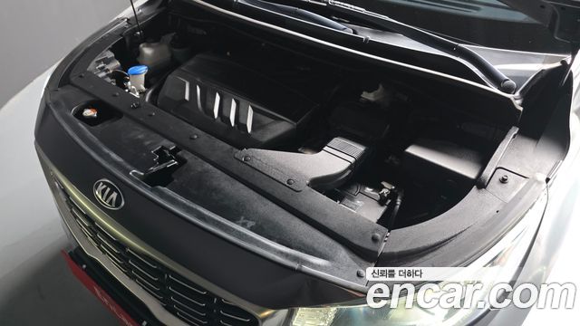 Kia Carnival 2019 thumb 6