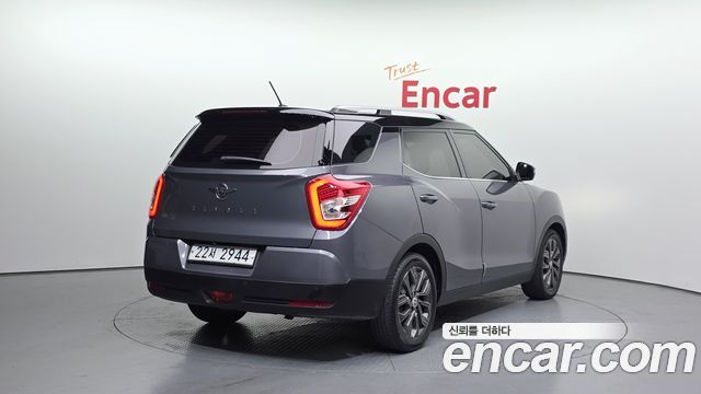 SsangYong Tivoli 2019 thumb 3