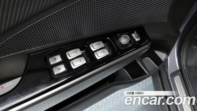 SsangYong Tivoli 2019 thumb 2