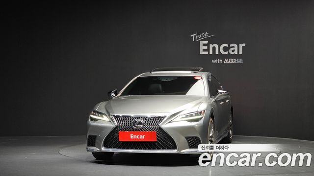 Lexus LS 2023 thumb 6