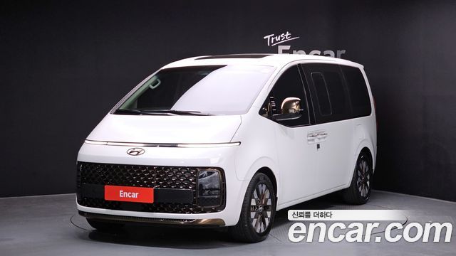 Hyundai Staria 2024 thumb 2