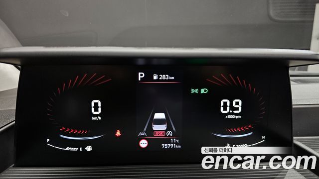 Hyundai Staria 2024 thumb 9