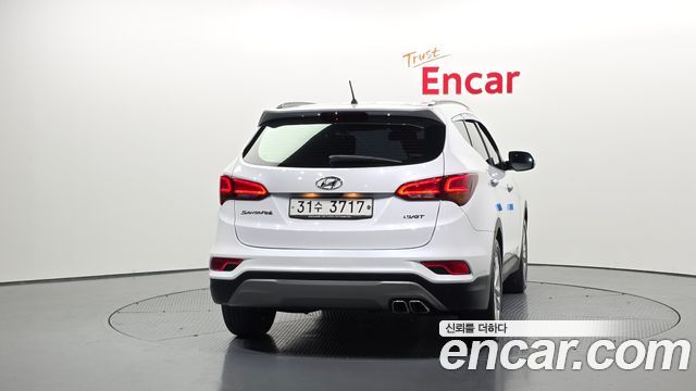 Hyundai Santa Fe 2018 thumb 5