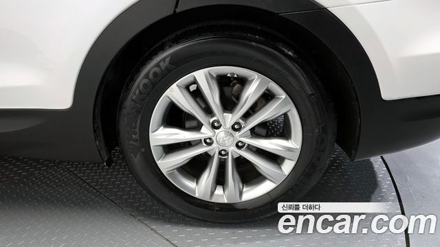 Hyundai Santa Fe 2018 thumb 6