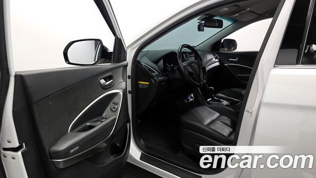 Hyundai Santa Fe 2018 thumb 10