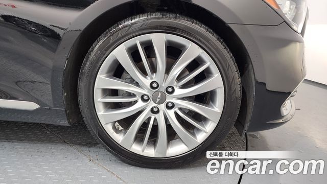 Genesis G80 2017 thumb 6
