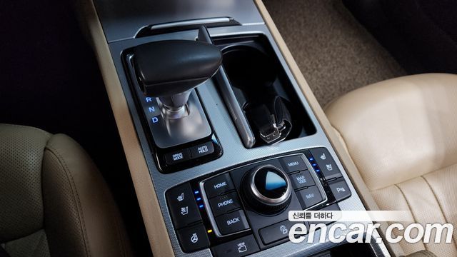 Genesis G80 2017 thumb 10