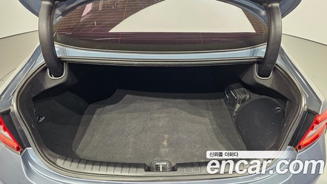 Hyundai Grandeur 2018 thumb 12