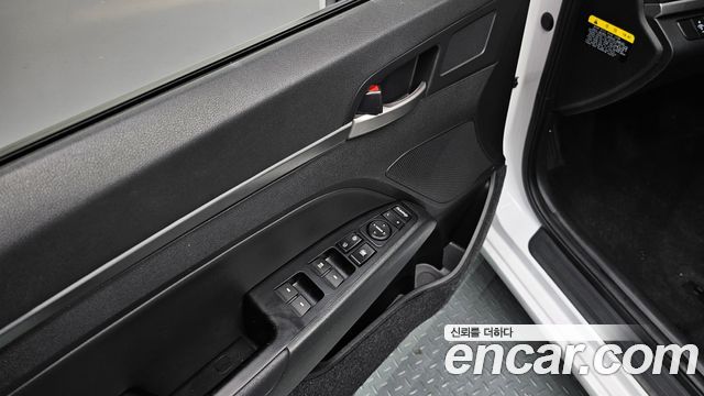 Hyundai Avante 2018 thumb 11