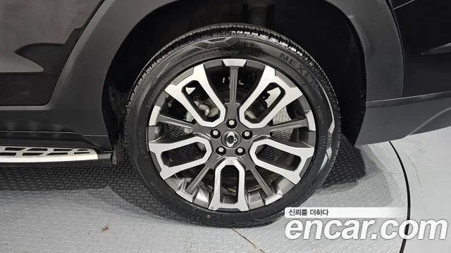 SsangYong Torres 2023 thumb 5