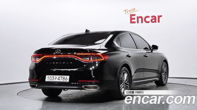 Hyundai Grandeur 2016 thumb 3
