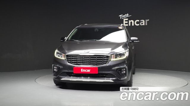 Kia Carnival 2018 thumb 3
