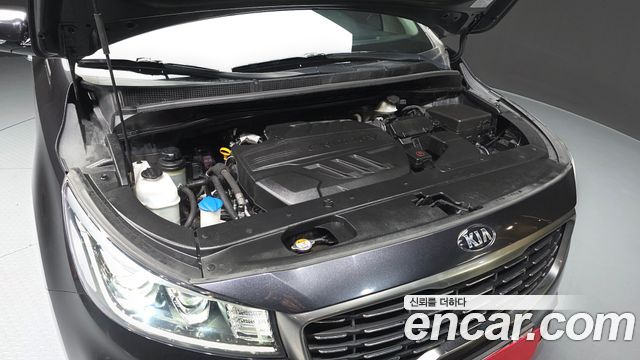 Kia Carnival 2018 thumb 6