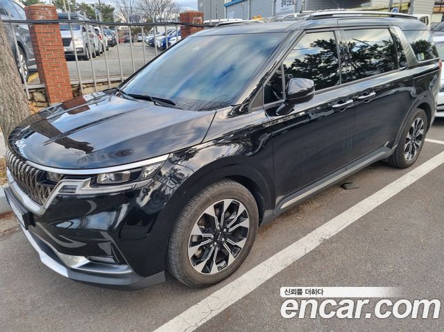 Kia Carnival 2022 thumb 4