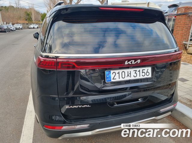 Kia Carnival 2022 thumb 6