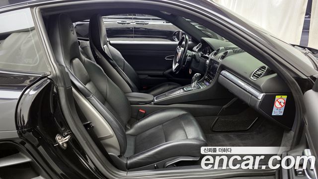 Porsche Cayman 2019 thumb 12