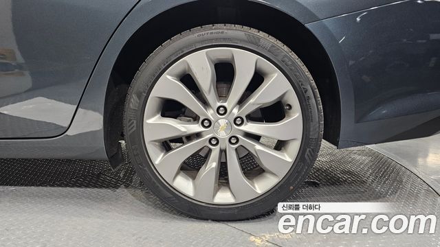 Chevrolet Malibu 2019 thumb 6