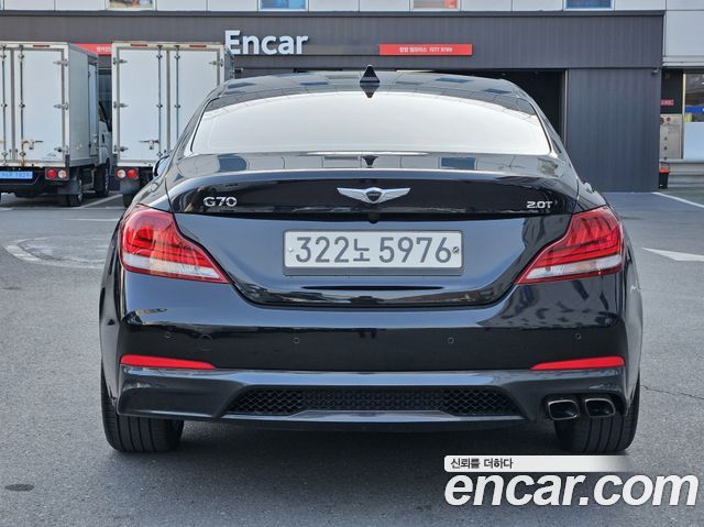 Genesis G70 2018 thumb 4