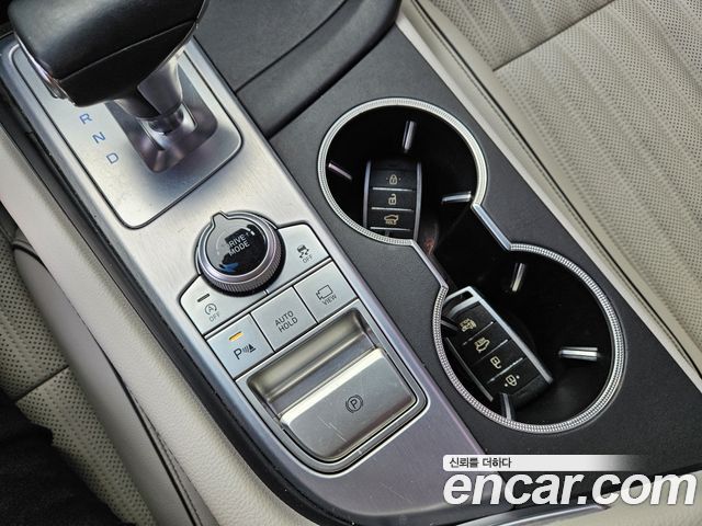 Genesis G70 2018 thumb 10
