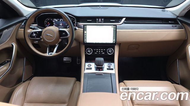 Jaguar F-Pace 2023 thumb 2