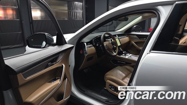 Jaguar F-Pace 2023 thumb 4