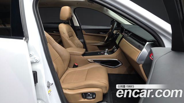 Jaguar F-Pace 2023 thumb 5
