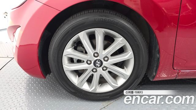 Hyundai Avante 2015 thumb 6