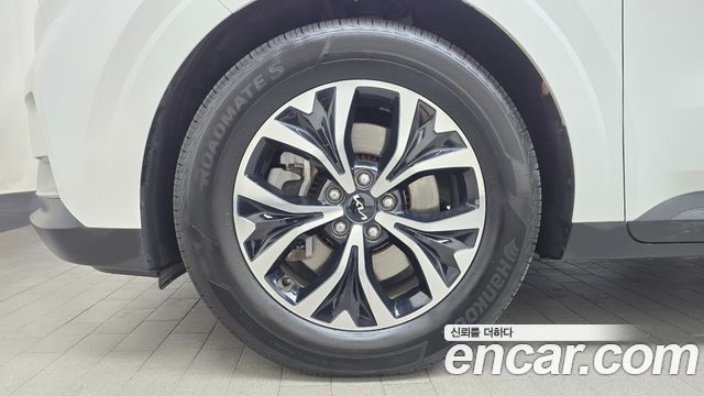 Kia Carnival 2023 thumb 6