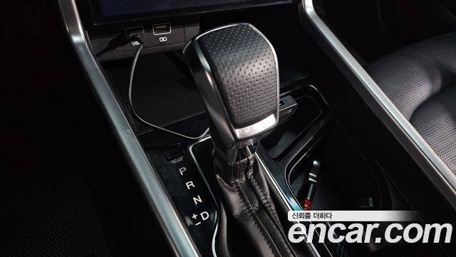 SsangYong Torres 2022 thumb 3