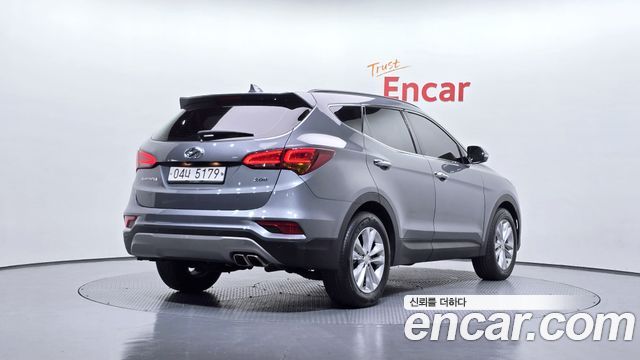 Hyundai Santa Fe 2017 thumb 3