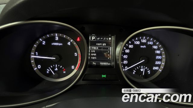 Hyundai Santa Fe 2017 thumb 8