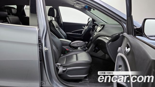 Hyundai Santa Fe 2017 thumb 10