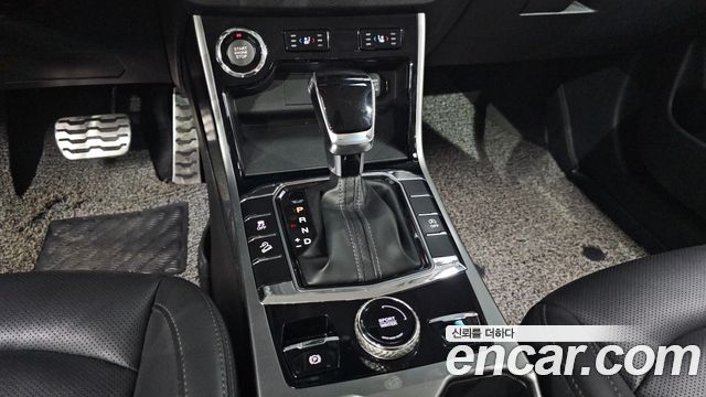 SsangYong Korando 2020 thumb 11