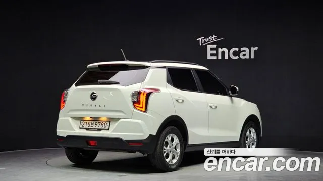 SsangYong Tivoli 2021 thumb 3