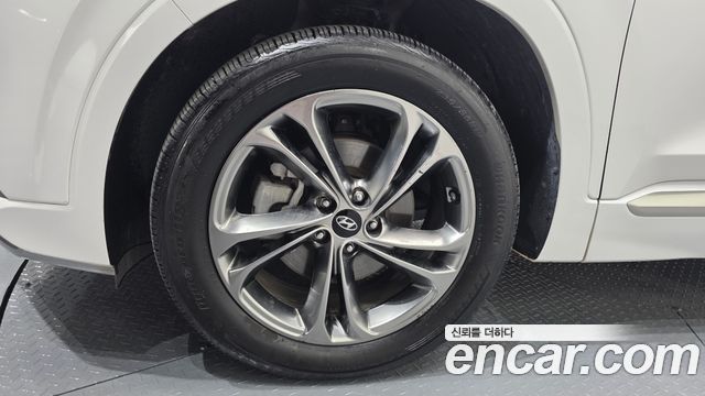Hyundai Santa Fe 2019 thumb 6